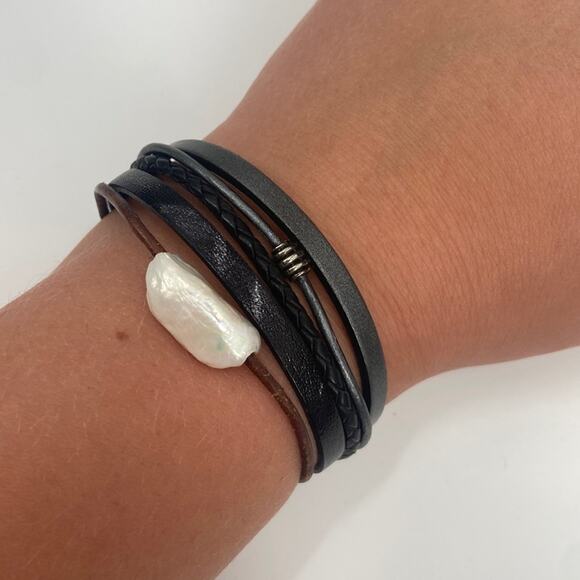 Pearl leather multi strap bracelet - Picture 1 of 5